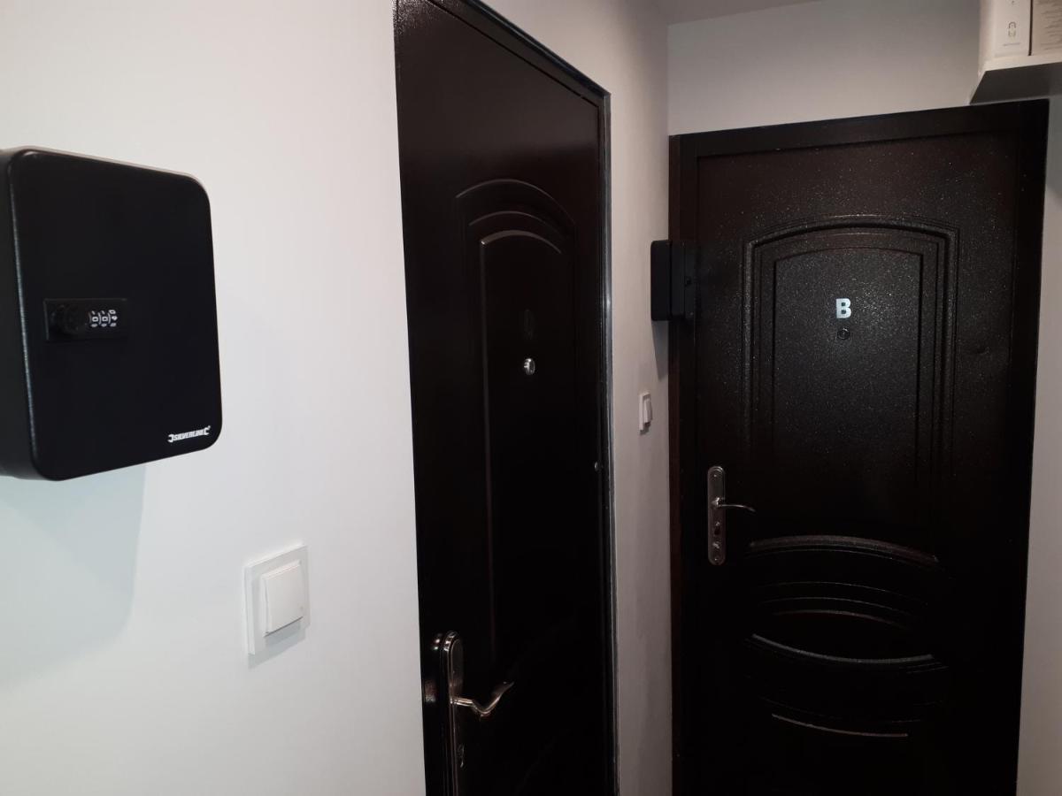 Apartamenty Centrum Panoramiczna Mala Dwojka Swan Labedz Promenada Klimatyzacja Lodowa Kielce Luaran gambar