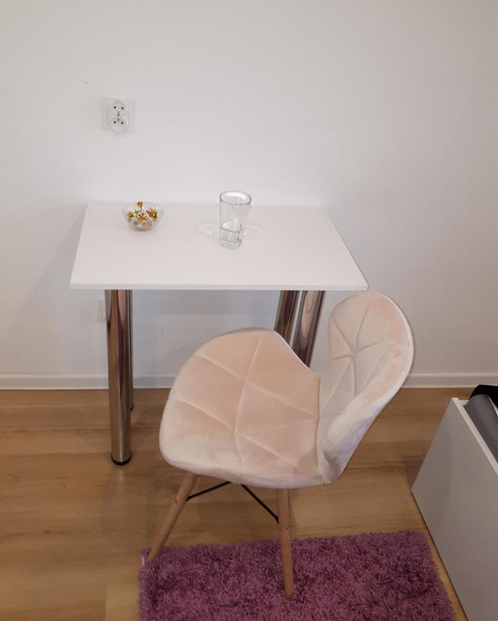 Apartamenty Centrum Panoramiczna Mala Dwojka Swan Labedz Promenada Klimatyzacja Lodowa Kielce Luaran gambar